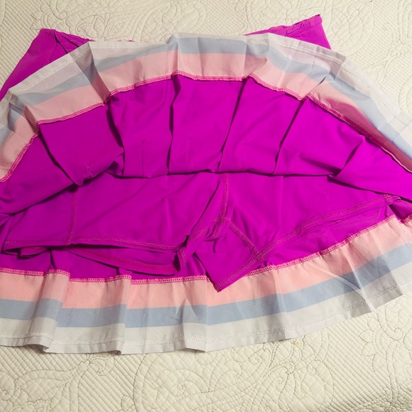 Lilly Pulitzer Skort - Picture 2 of 4